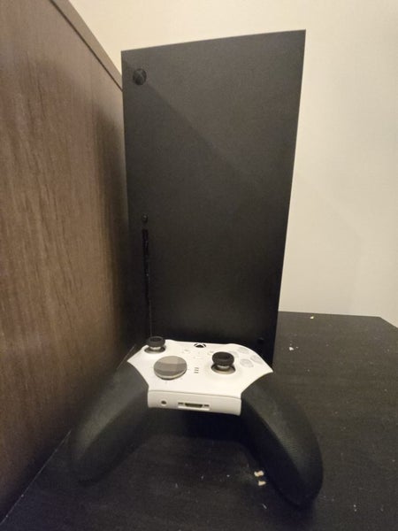 Xbox Series X with Elite Controller Carousel 1