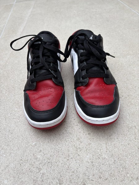 Air Jordan 1 Low Bred Toe Black/Red Carousel 1