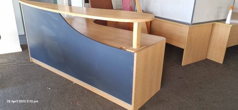 Reception Desk Carousel 1