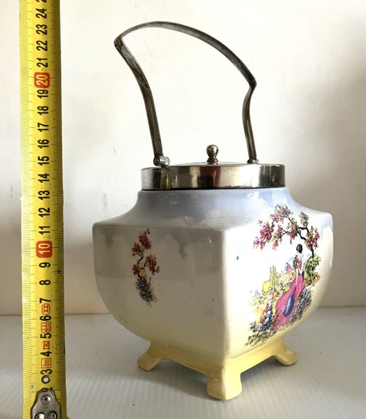 Biscuit barrel by Handley Potteries. Carousel 2