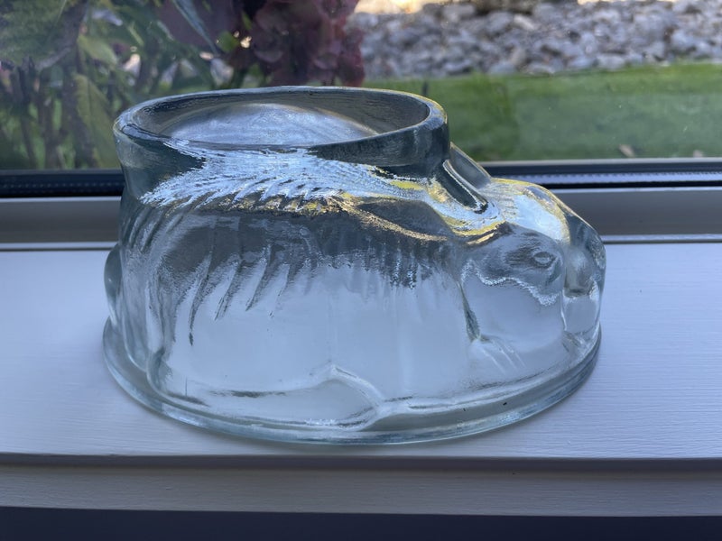 A perfect vintage glass RABBIT jelly mould Carousel 1
