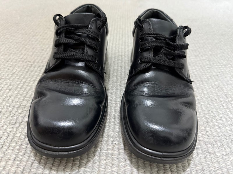 Clark's School Shoes size UK 8 Carousel 1