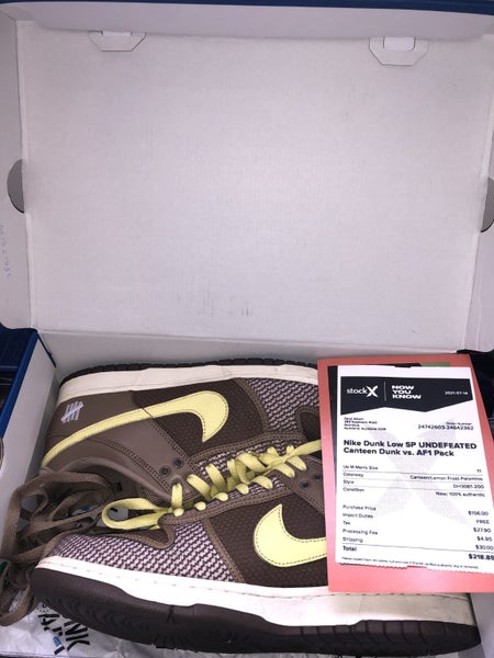 Nike x undefeated canteen dunks Carousel 1