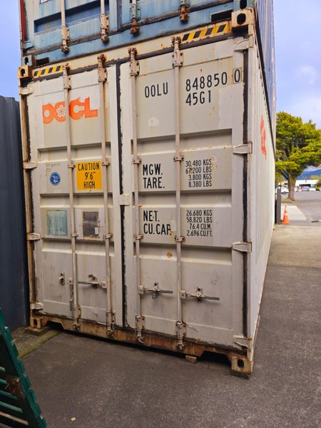 40' container $1 NR Carousel 1