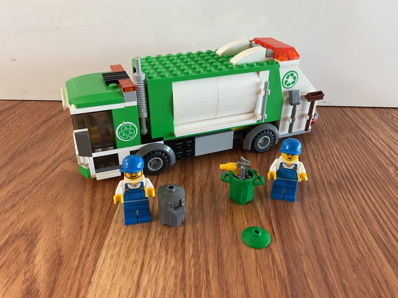 Lego 4432 City - Garbage Truck Carousel 2