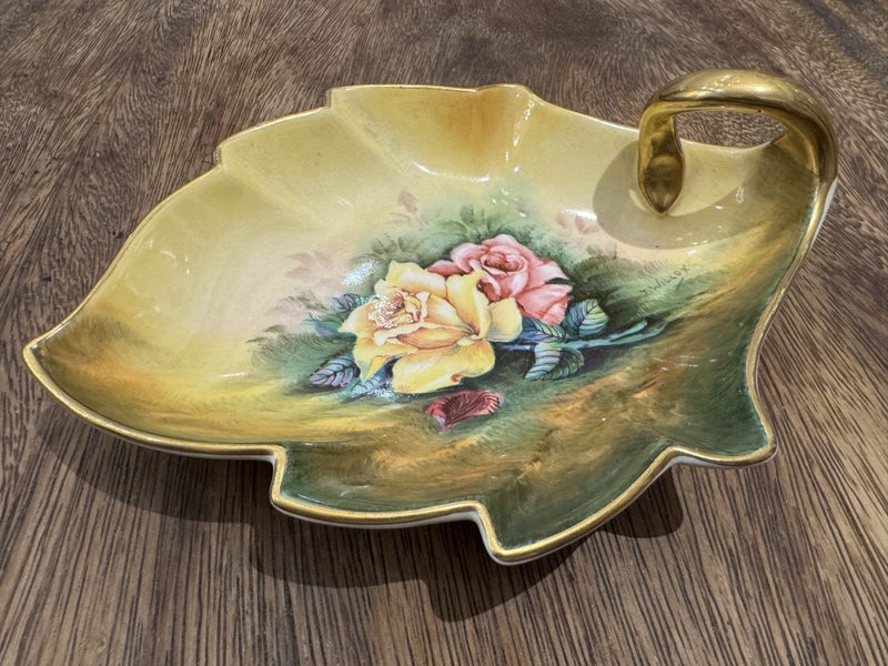 Crown Devon Sweet Dish from the Lady Hamilton series Carousel 1
