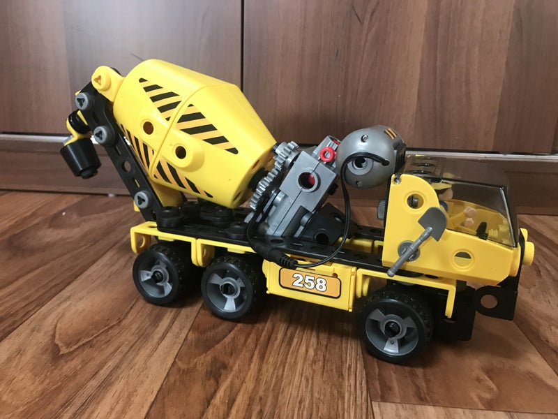 DIY TRANSFORMABLE HEAVY FUTY CONSTRUCTION VEHICLE WITH 6V MOTOR Carousel 4