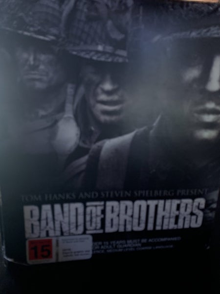 BAND OF BROTHERS VHS SET - TOM HANKS & STEVEN SPIELBERG Carousel 1