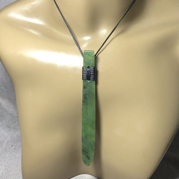 2 DAY AUCTION! Large 12.6cm Greenstone Roimata/Teardrop Pendant $1 Reserve Carousel 8