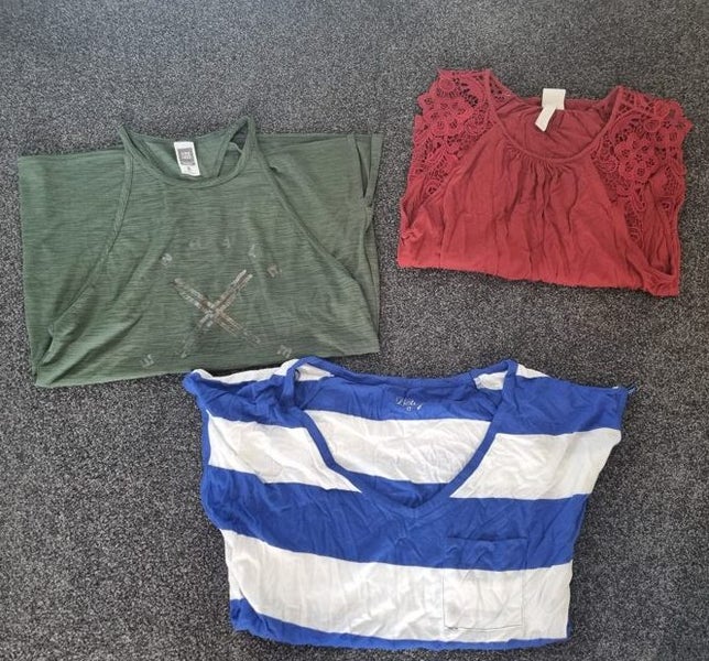 Bulk Women's Tops Carousel 1
