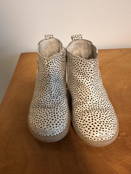 Pretty brave kids boots size 23 Carousel 3