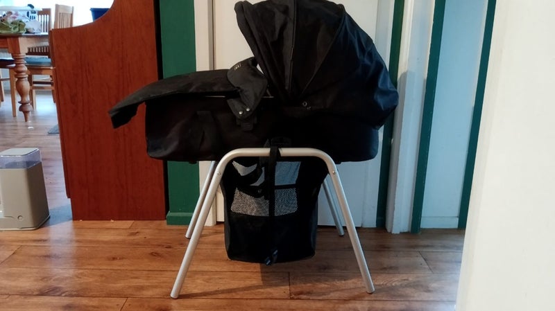 Mountain buggy (swift) capsule with stand Carousel 1