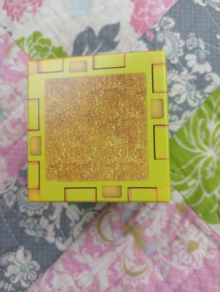 MCDONALD'S MINECRAFT GOLD BLOCK AND DAWN Carousel 1