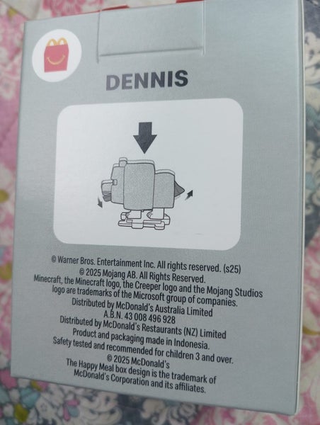 MCDONALD'S MINECRAFT DENNIS Carousel 2