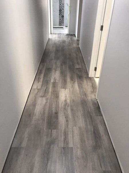 5mm SPC Flooring $9.95/m2 incl gst - Murom Oak Grey Carousel 1