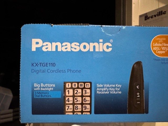 Panasonic KX-TGE110 Cordless Phone Carousel 3
