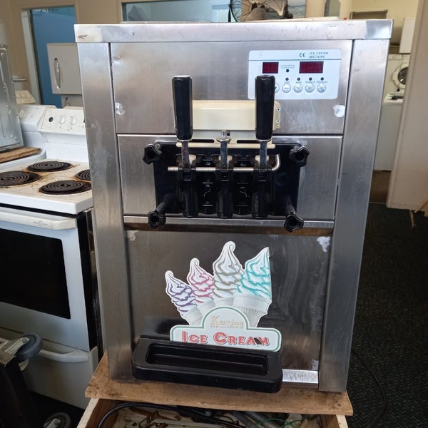 Koring Ice Cream Soft Serve Machine Carousel 1