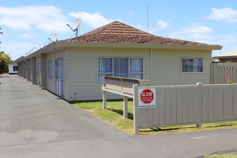 Image 1 of 8