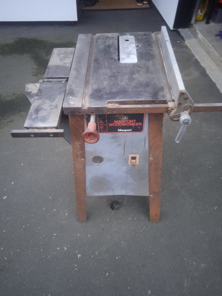 Combo Table Saw, Jointer and Disk Sander. Masport woodworker Carousel 1