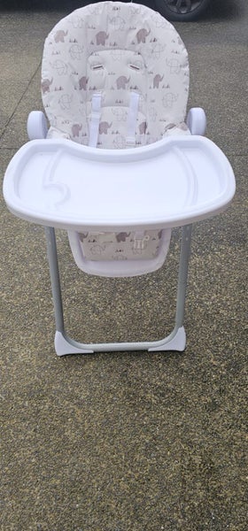 BABY HIGH CHAIR Carousel 1