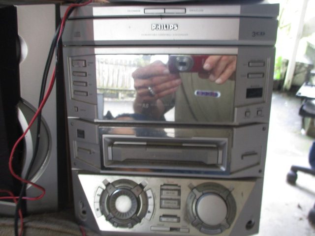 CD SYSTEM/TUNER Carousel 1