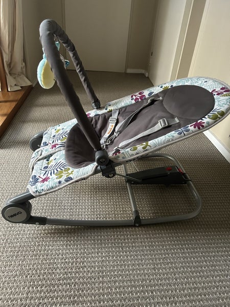 Neeva Baby Rocker/Bouncer Carousel 1