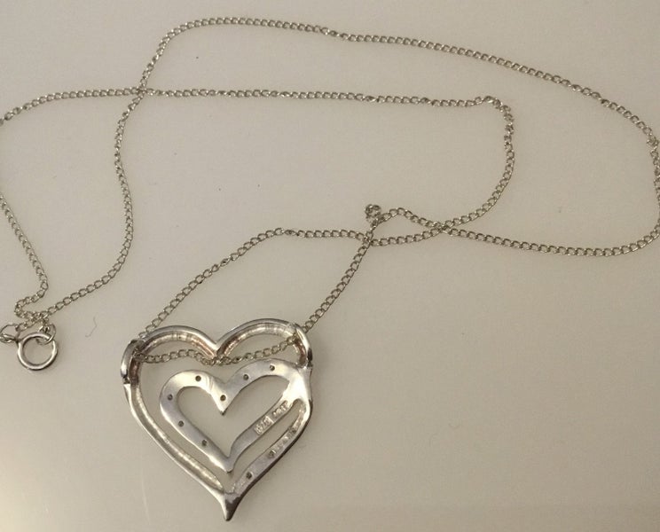Michael Hill Jewellers Sterling Silver Heart Pendant & Chain Carousel 5