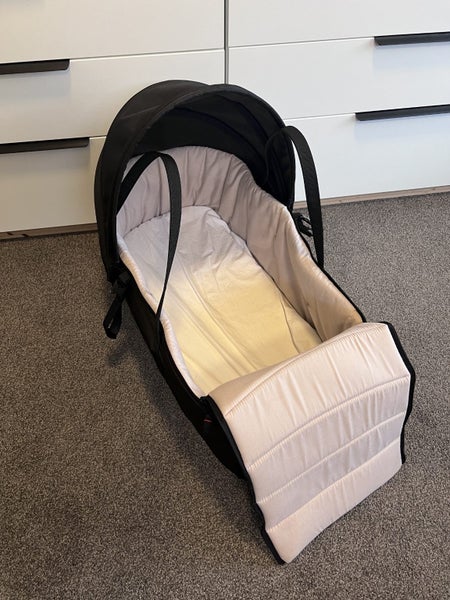 Mountain Buggy Cocoon Carousel 2