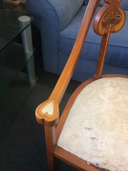 AN ELEGANT ART NOUVEAU SIDE CHAIR c. 191562865826772353111