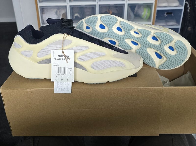 Yeezy Boost 700 V3 Azael US 14 Carousel 1