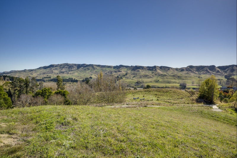 Image 3 of 5