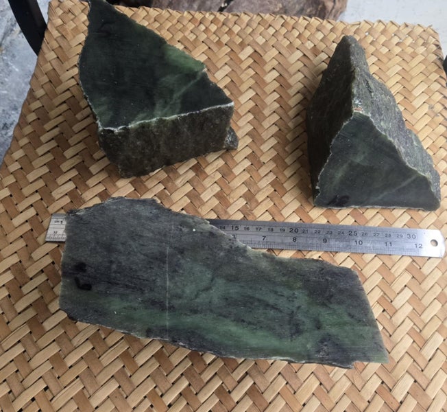 Genuine NZ Pounamu/Greenstone Rough Block Carousel 2