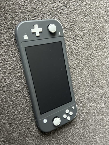 Nintendo Switch + 2 Pokémon games Carousel 2