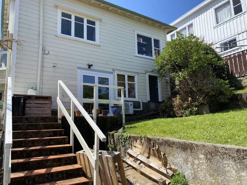 Image 1 of 7