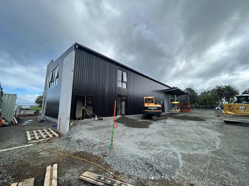 Image 1 of 6