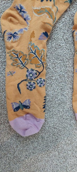 Boutique Socks - $1 reserve! Carousel 2