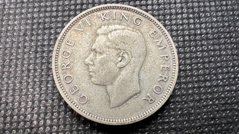 1942 New Zealand Silver Florin Coin - Low Mintage - Lot E264 Carousel 2