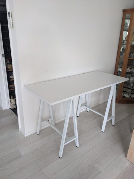 White trestle desk 1400L x 600W Carousel 2