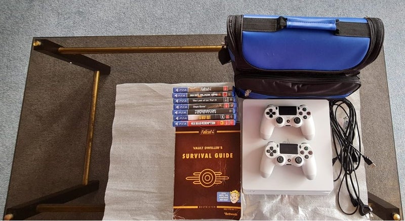 Playstation 4 Slim 500GB Console Package, Great Condition,Well Looked After!! Carousel 1