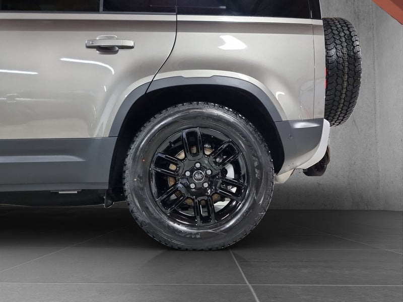 2025 Land Rover Defender 110 D250 S62863273357697114