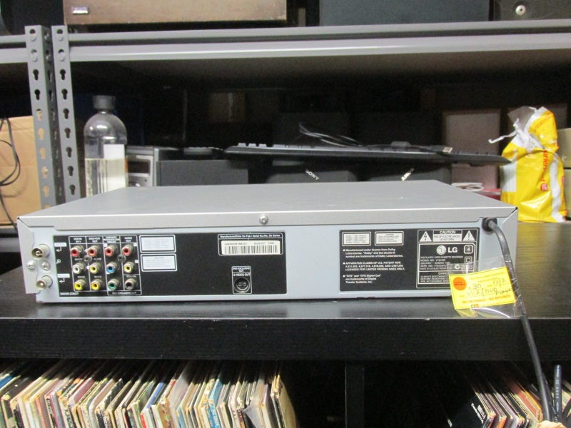 LGV1812W Hi-Fi Stereo DVD & VHS Tape Recorder Carousel 2