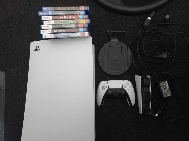ps5 Disk version Bundle Carousel 1
