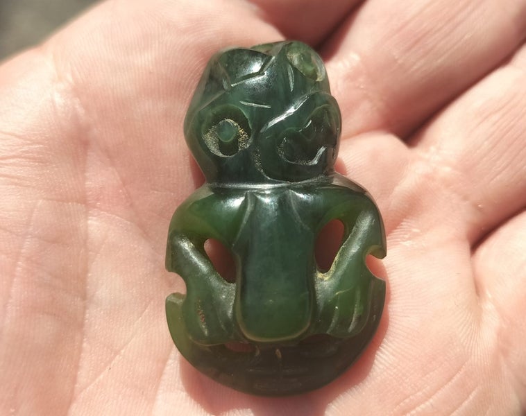 Vintage NZ Pounamu / Greenstone Hei Tiki Pendant Carousel 2