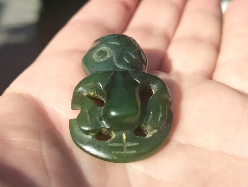 Vintage NZ Pounamu / Greenstone Hei Tiki Pendant Carousel 5