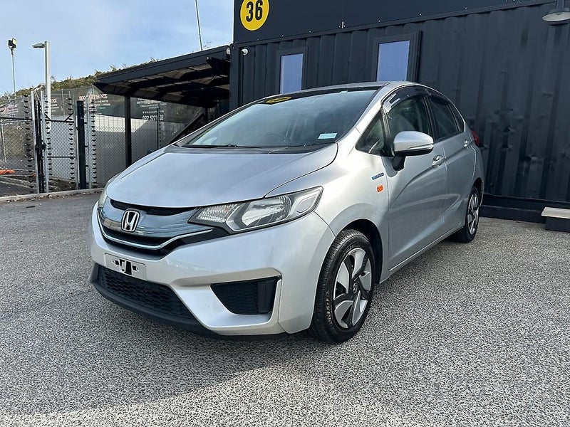 2014 Honda Fit Hybrid F-Package62854328037635111