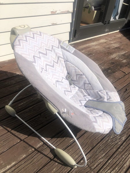 Baby Bouncer Seat. Carousel 1