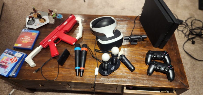 Complete PS4 1TB VR Gaming Bundle Carousel 1
