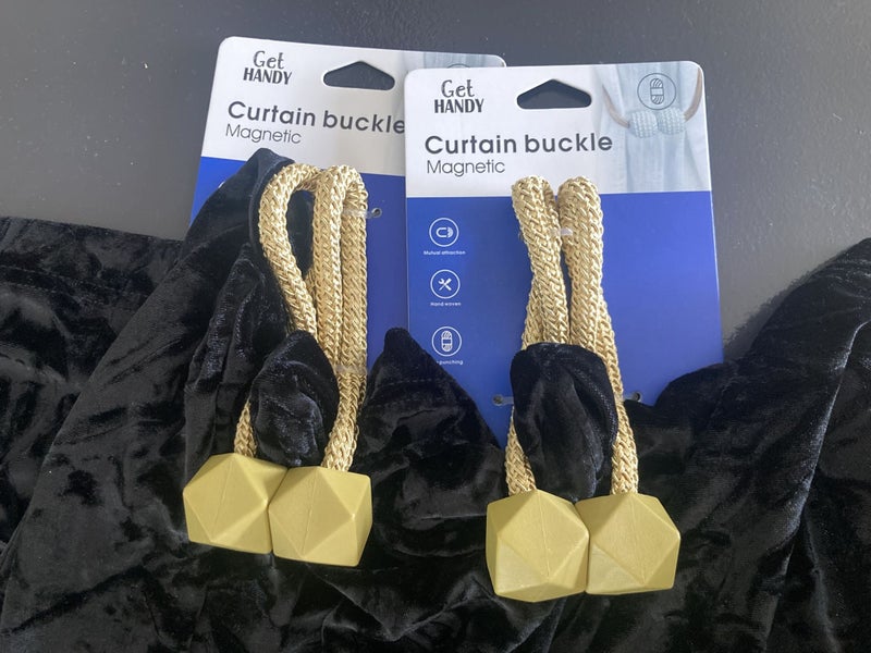 2 magnetic curtain tie backs / curtain buckles (2 pairs available) Carousel 2