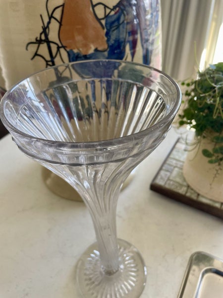 A stunning Crown Crystal Glass swirl Vase Carousel 2