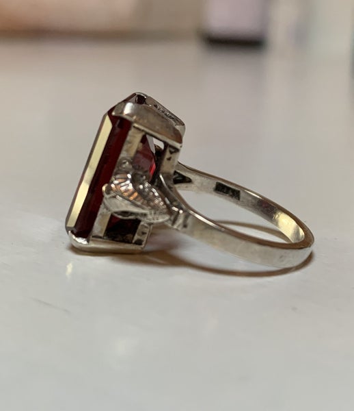 Vintage Synthetic Ruby set in Silver Ring (loose) Carousel 8
